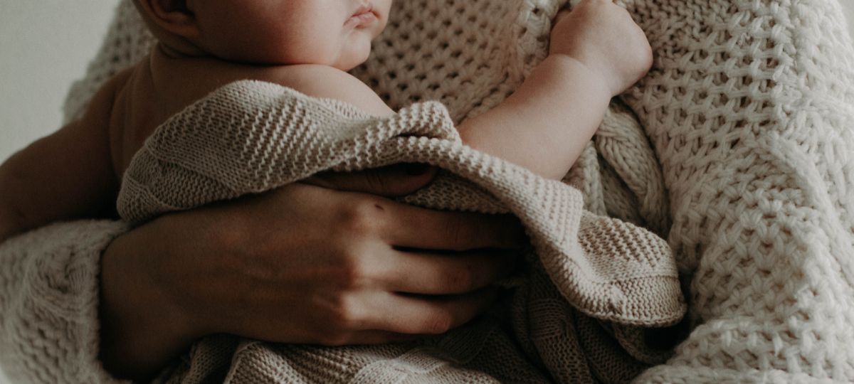 Ребенок, мама, ребенок на руках у мамы