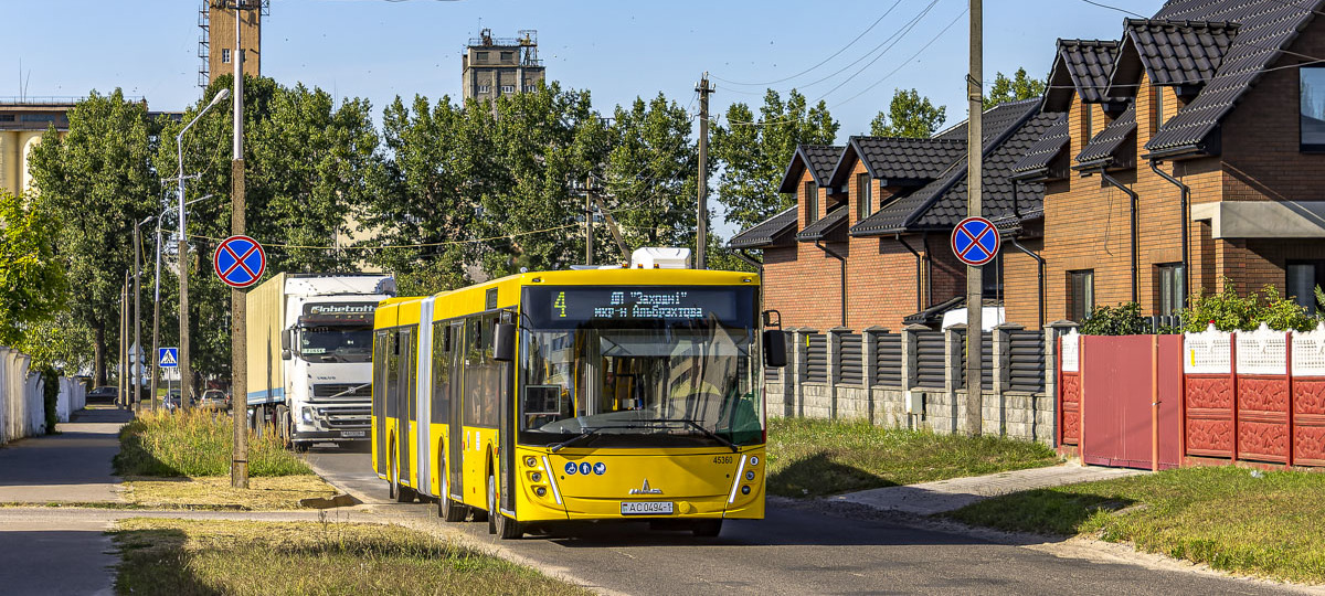 Автобус №4 в Пинске. Фото: https://ttransport.ru